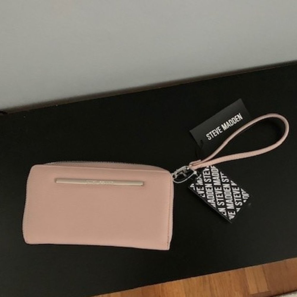 NWT Steve Madden Zip Around Wallet
